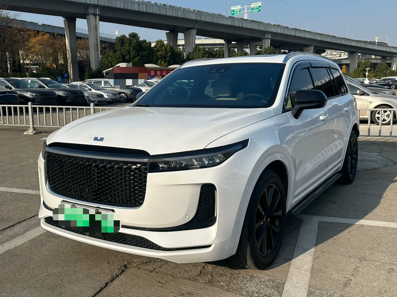 Li ONE (Ideal ONE)  из Китая