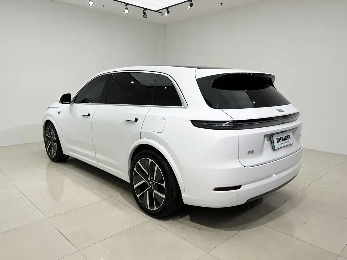 Lixiang L7