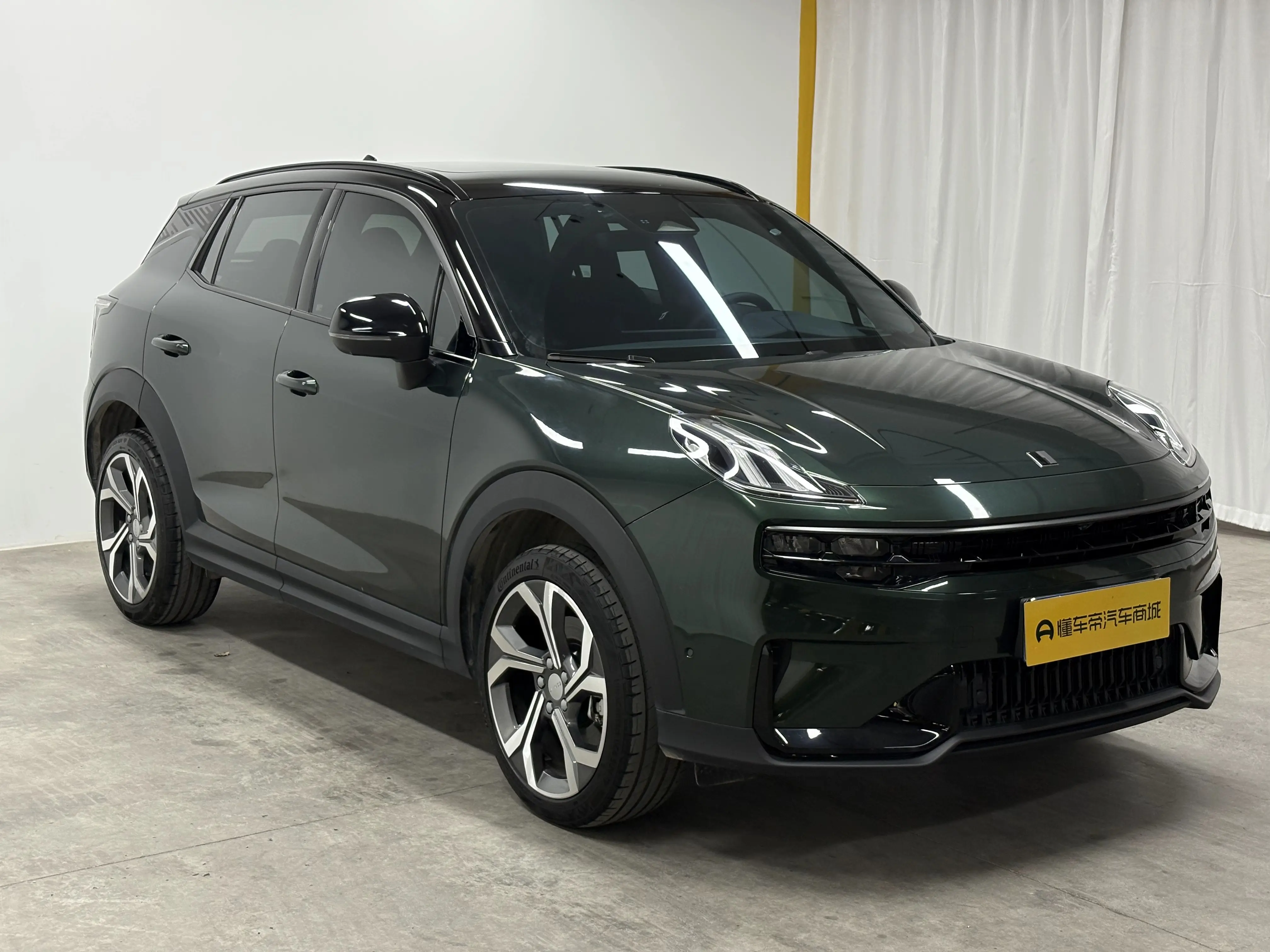 Lynk & Co 06