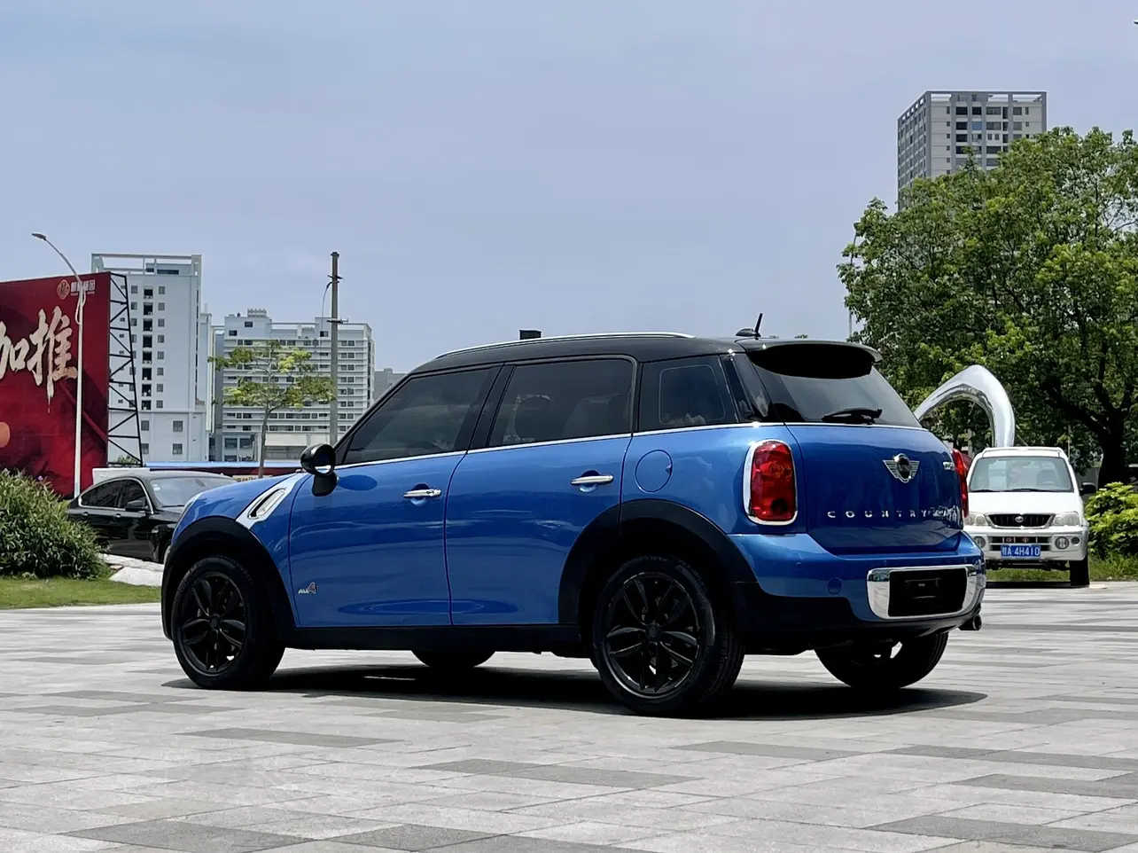MINI COUNTRYMAN