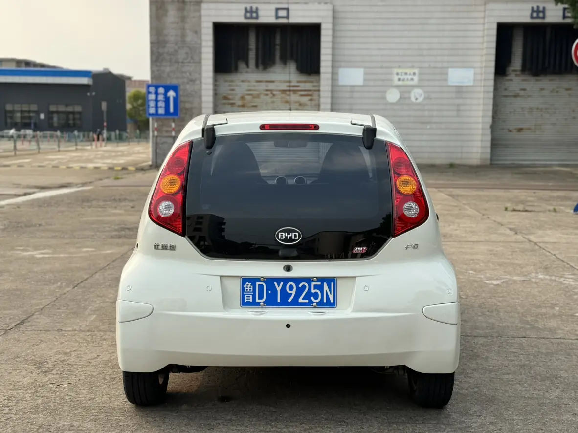 BYD F0