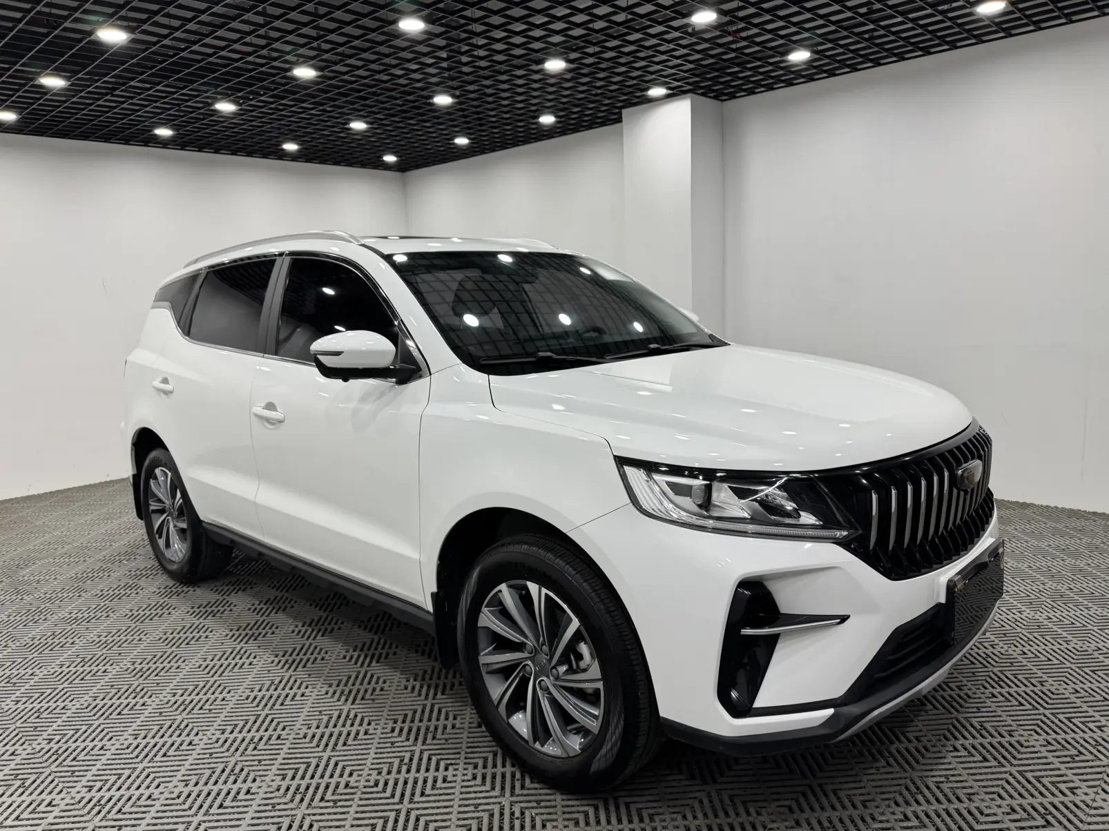 Geely Vision X6