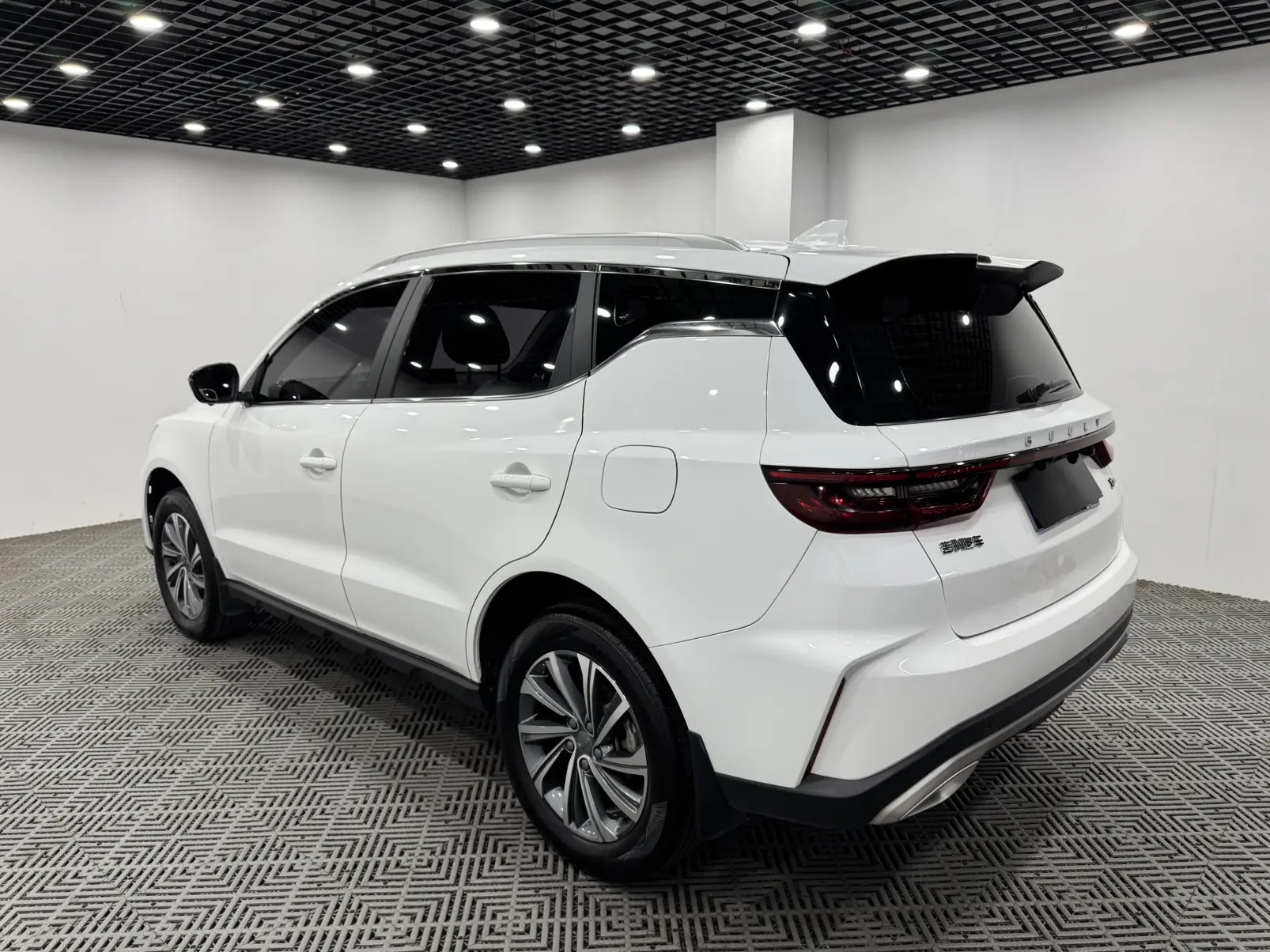 Geely Vision X6