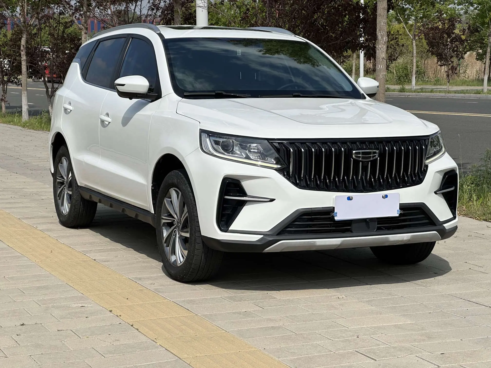 Geely Vision X6