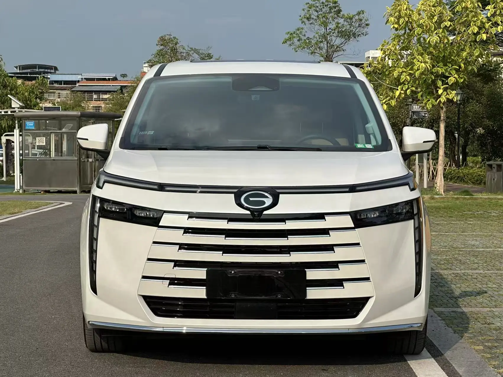 GAC Trumpchi E8 PHEV