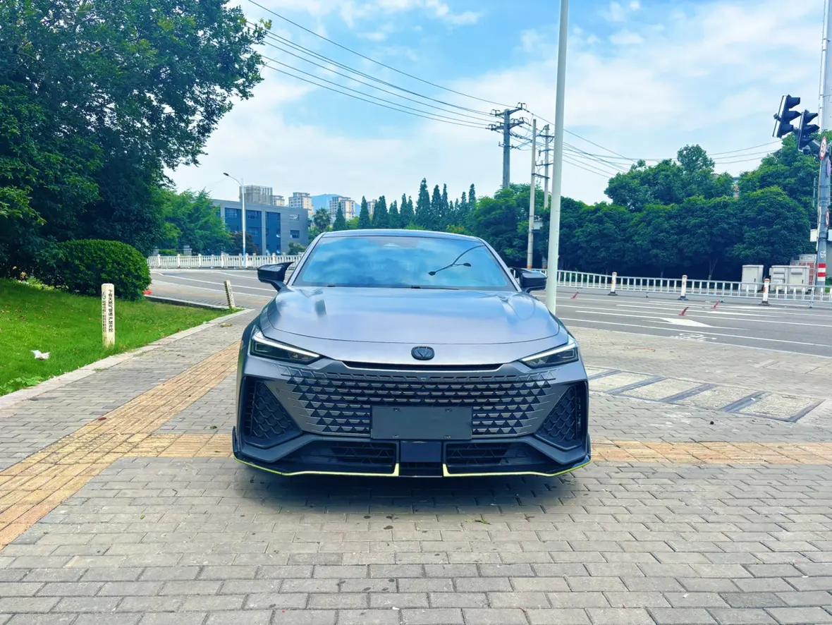 Changan UNI-V