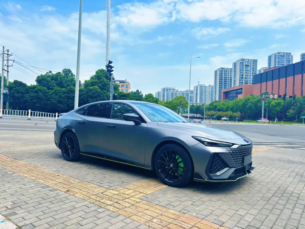 Changan UNI-V