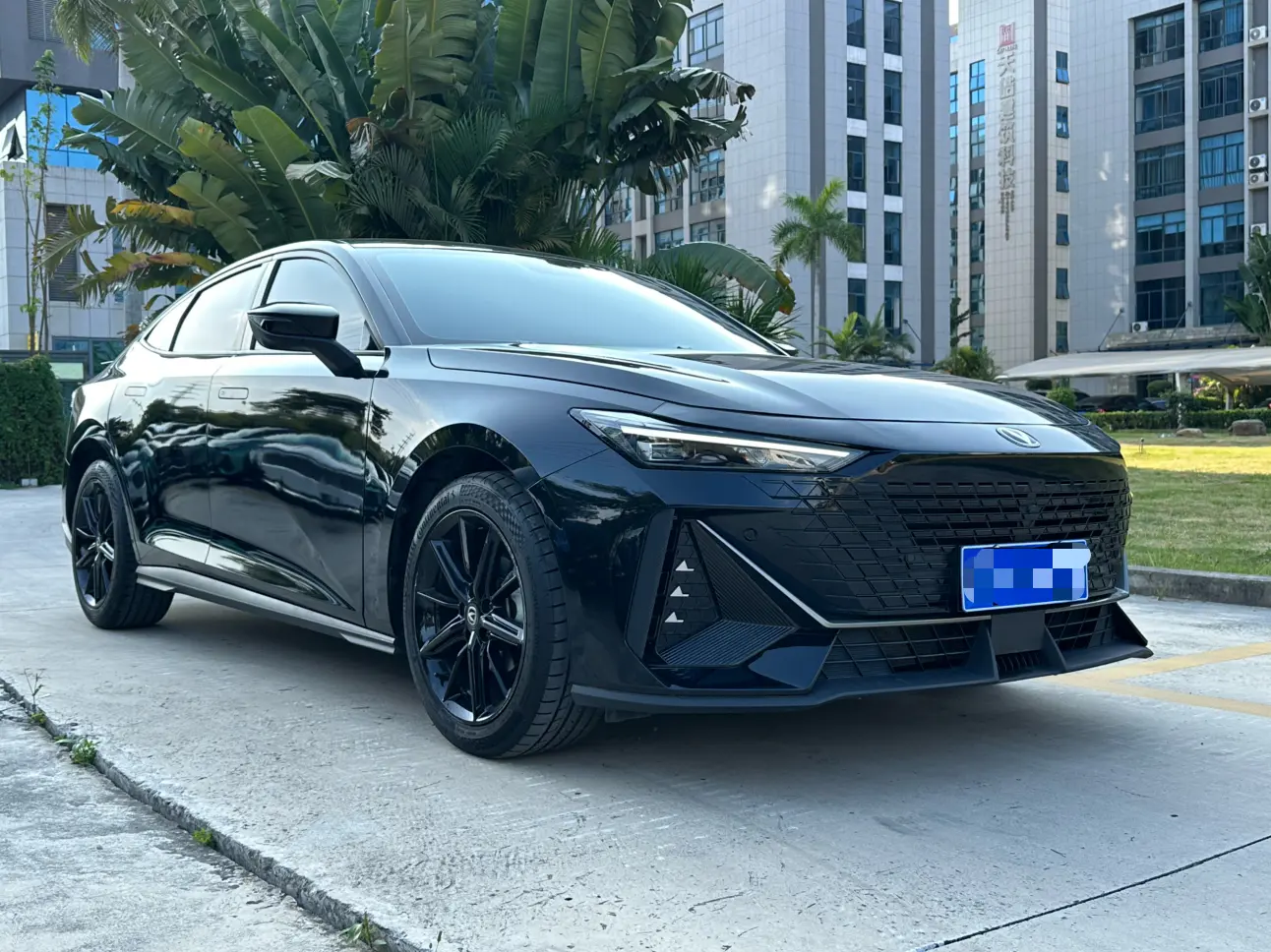 Changan UNI-V