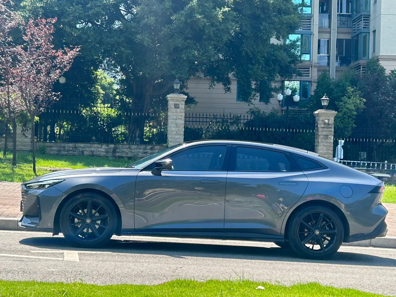 Changan UNI-V