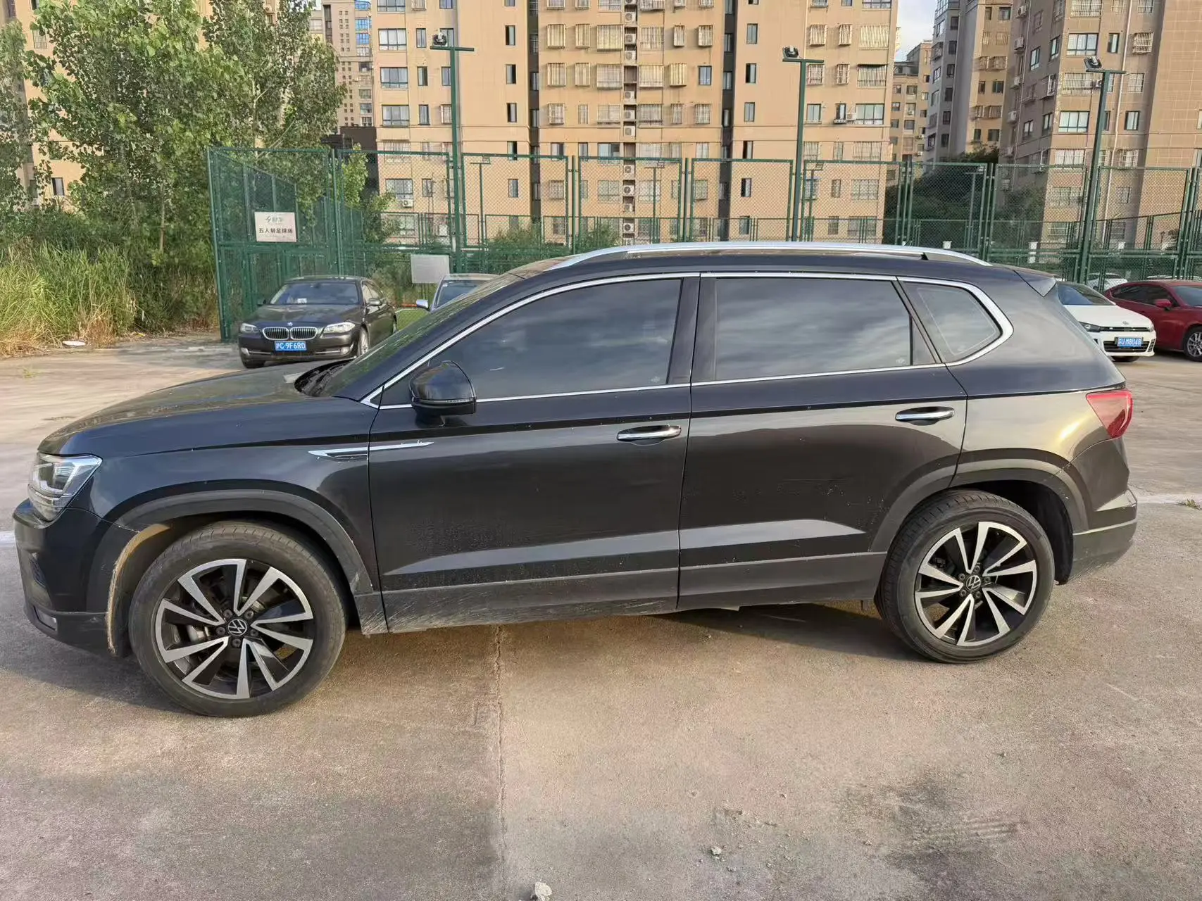 Volkswagen Tharu