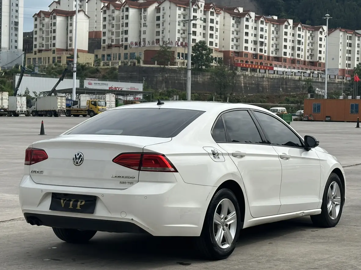 Volkswagen Lamando