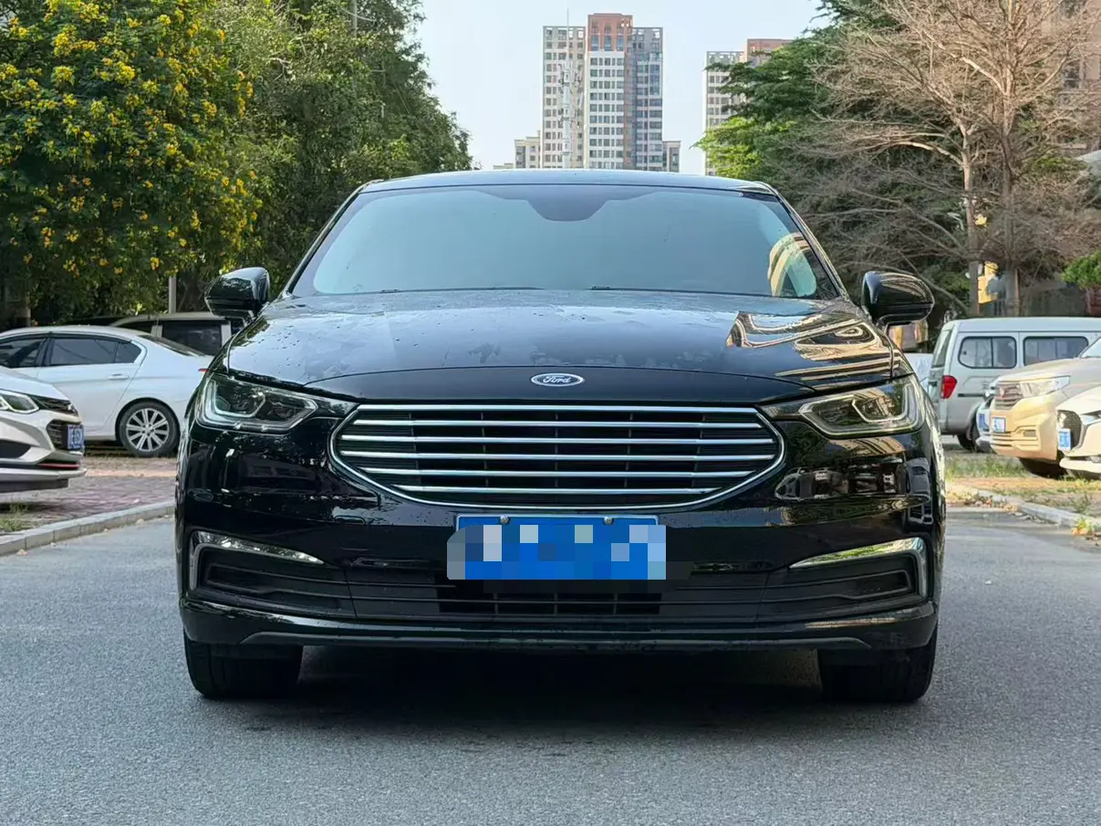 Ford Taurus