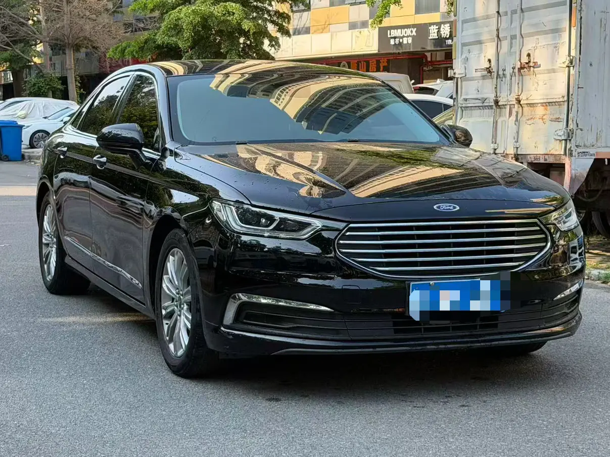Ford Taurus