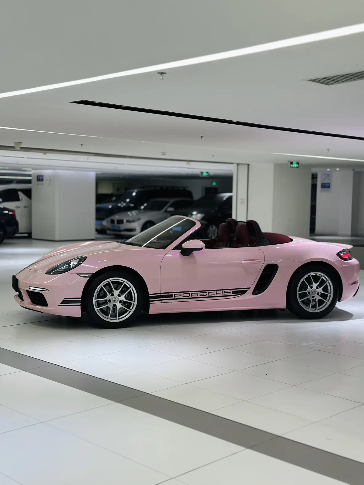 Porsche 718