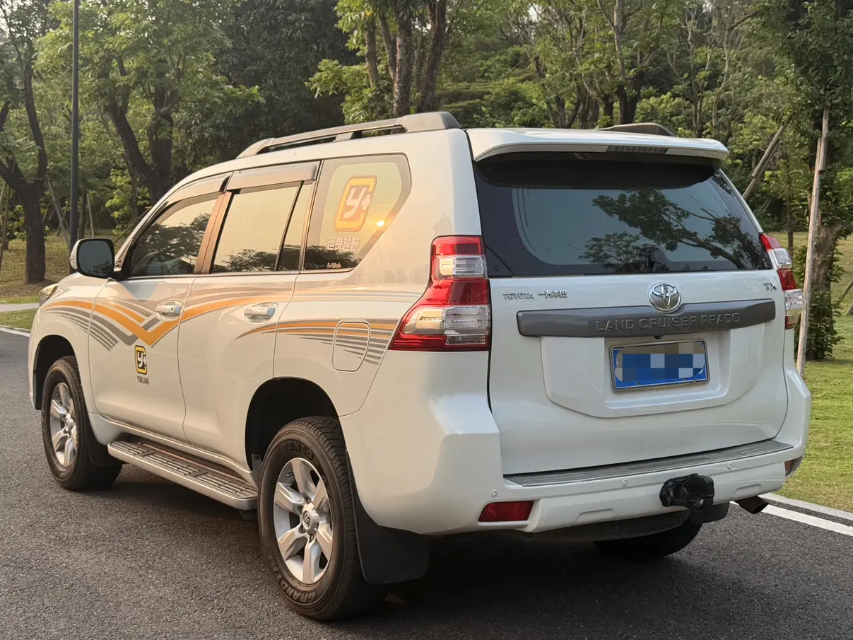 Toyota Prado
