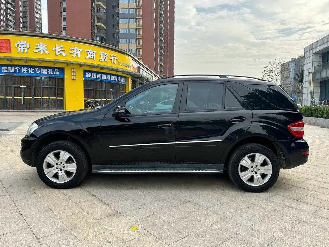 Mercedes-Benz M Class