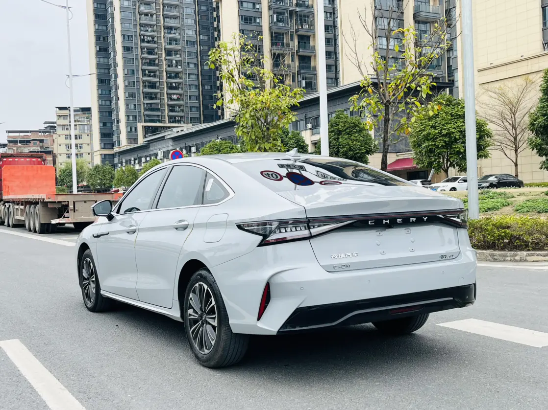 Chery Fengyun A8
