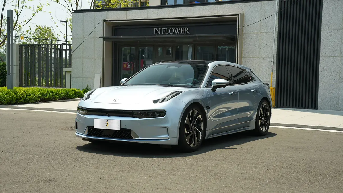 ZEEKR 001