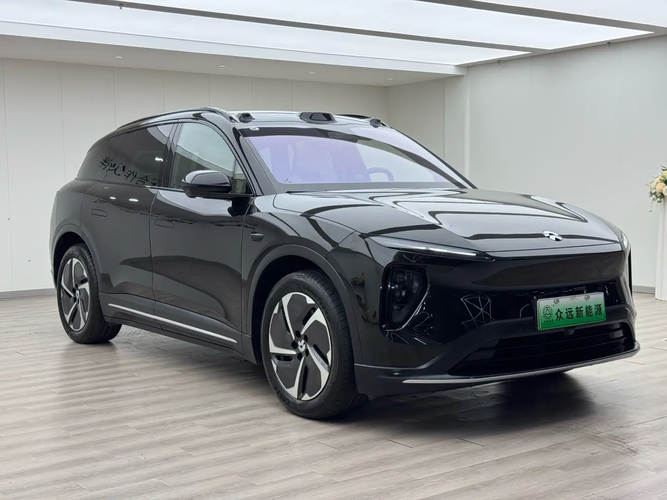 NIO ES6