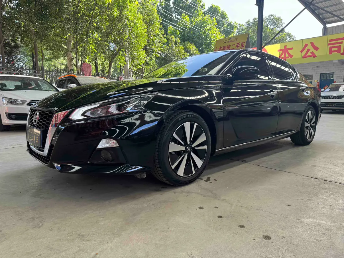 Nissan Altima