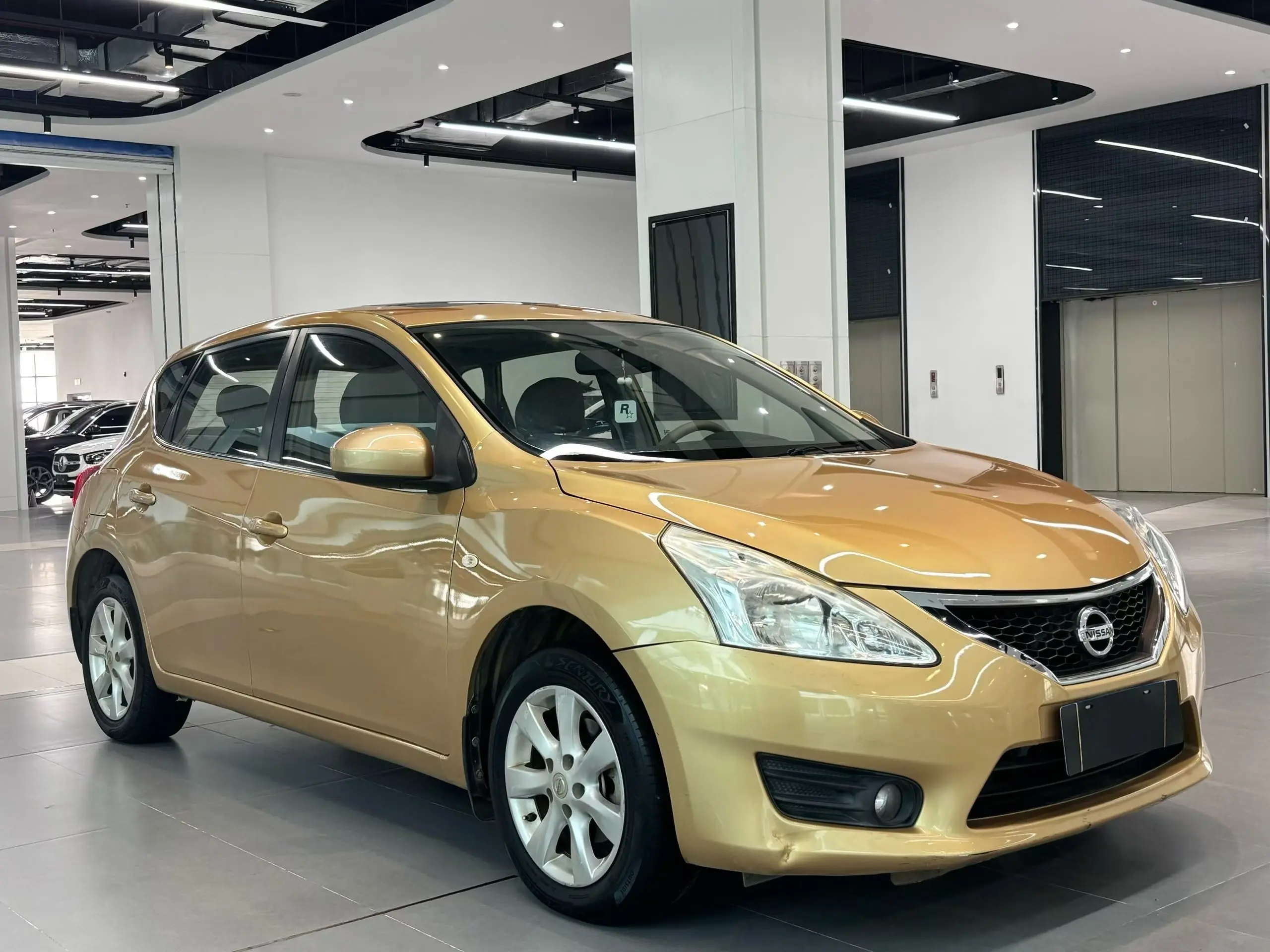 Nissan Tiida