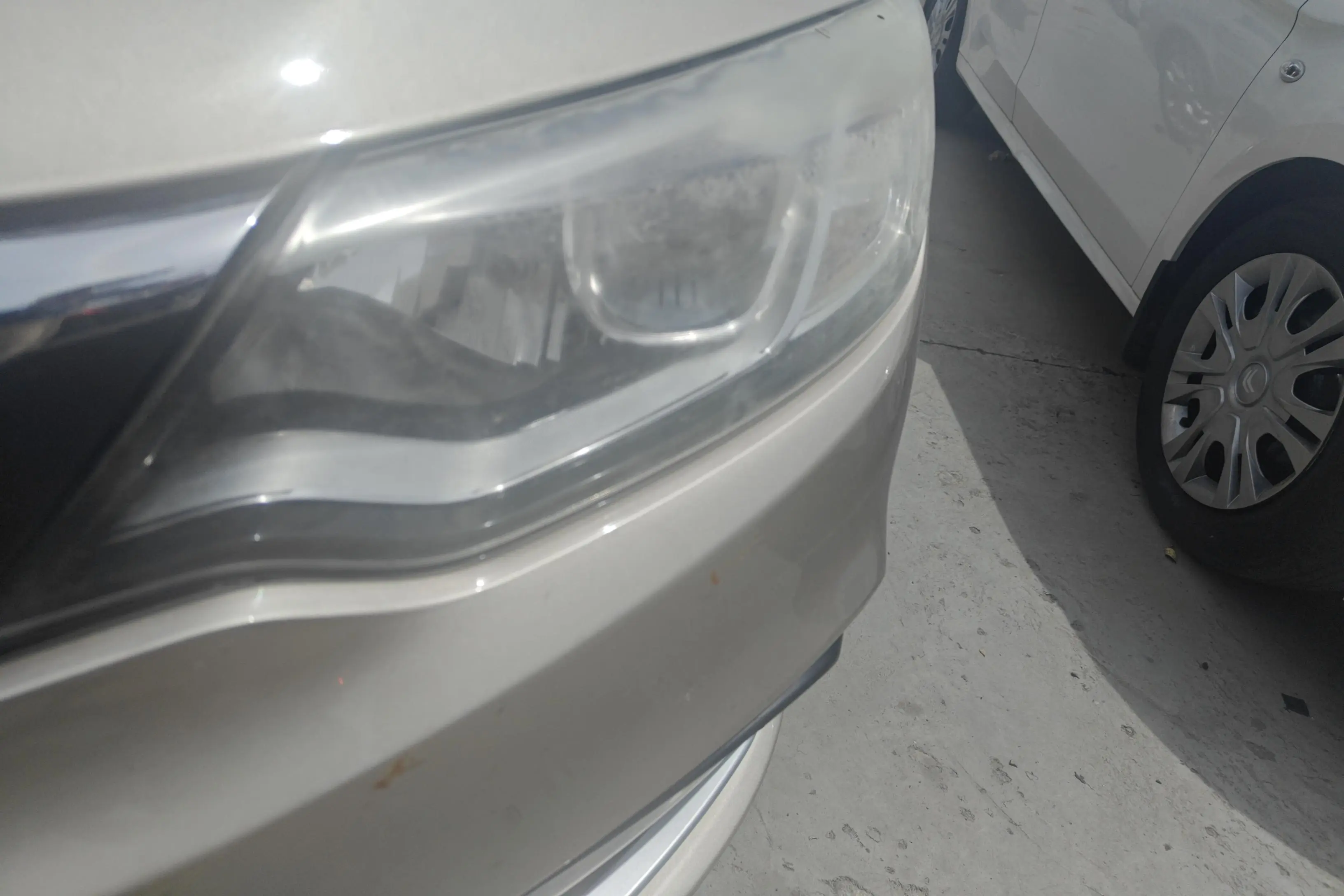 Geely Vision