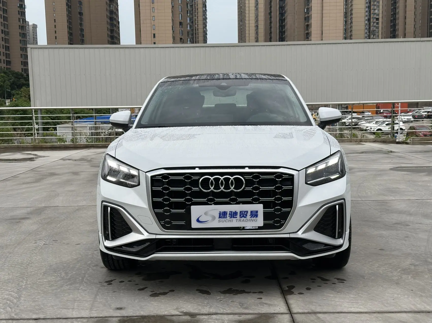 Audi Q2L