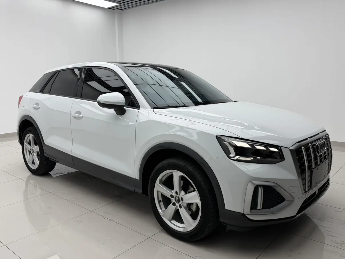 Audi Q2L