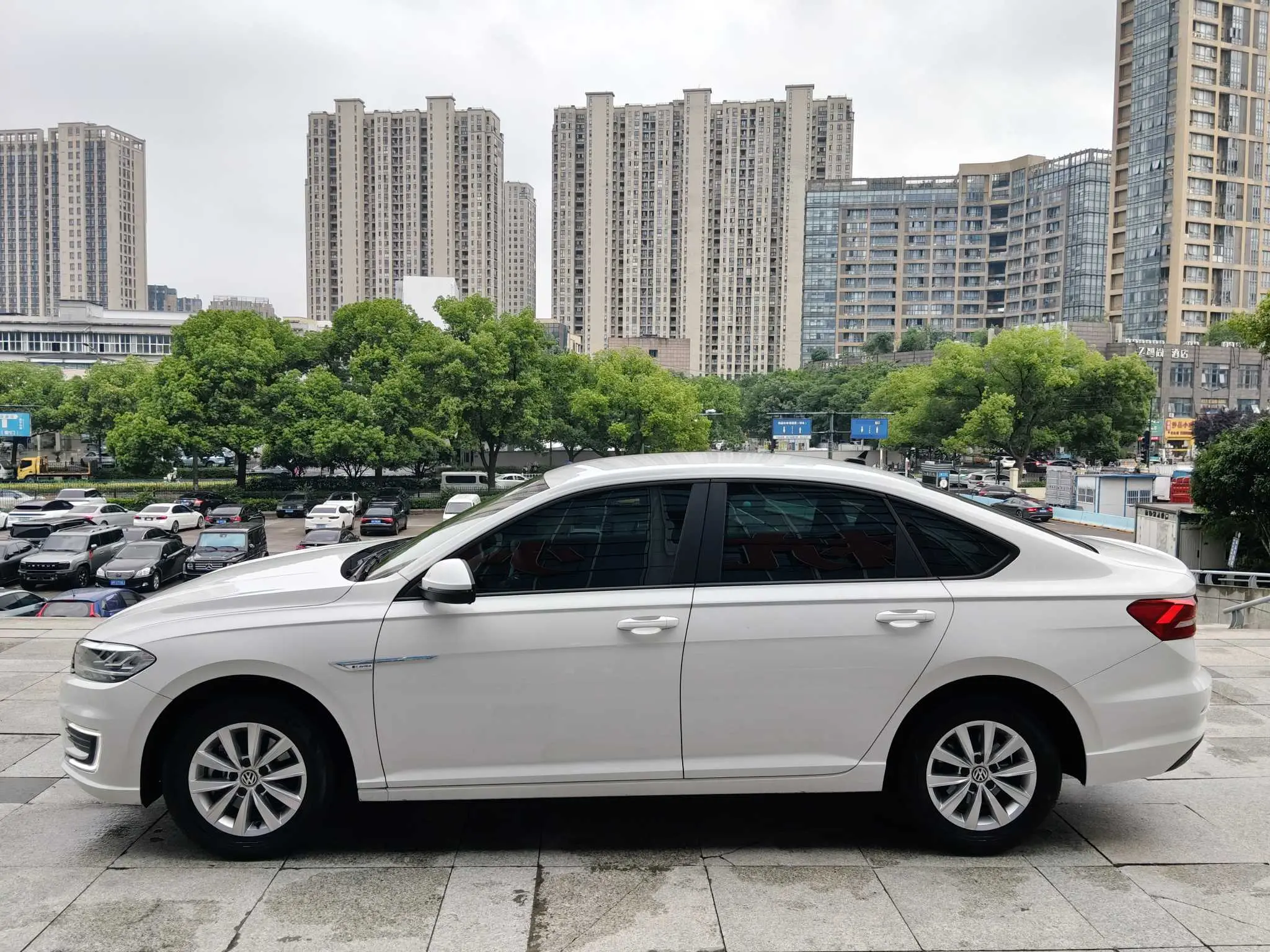 Volkswagen Lavida pure electric