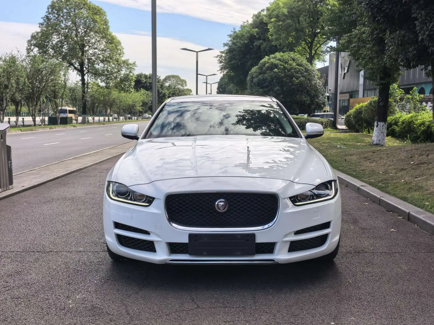 Jaguar XEL