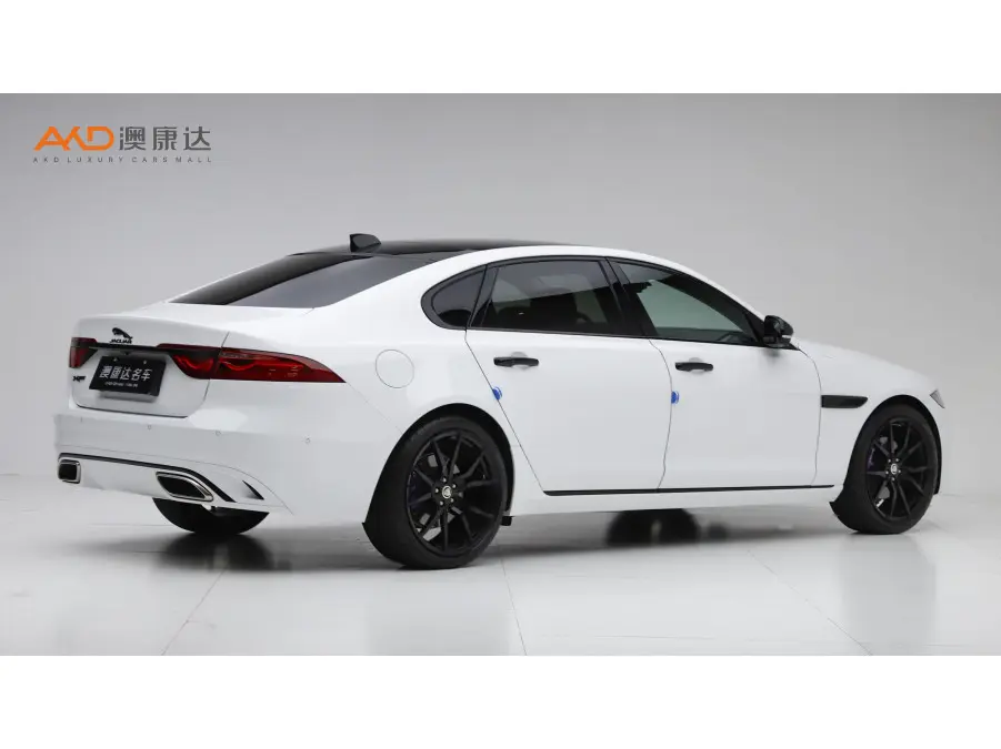 Jaguar XFL