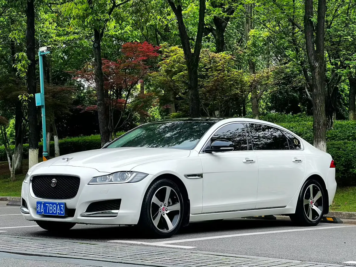 Jaguar XFL  из Китая