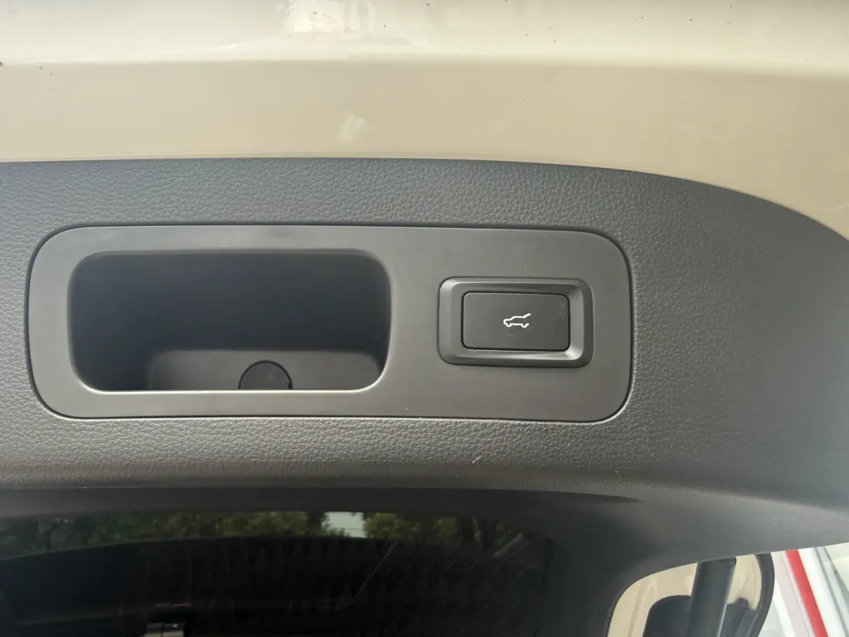 Ford Equator Sport