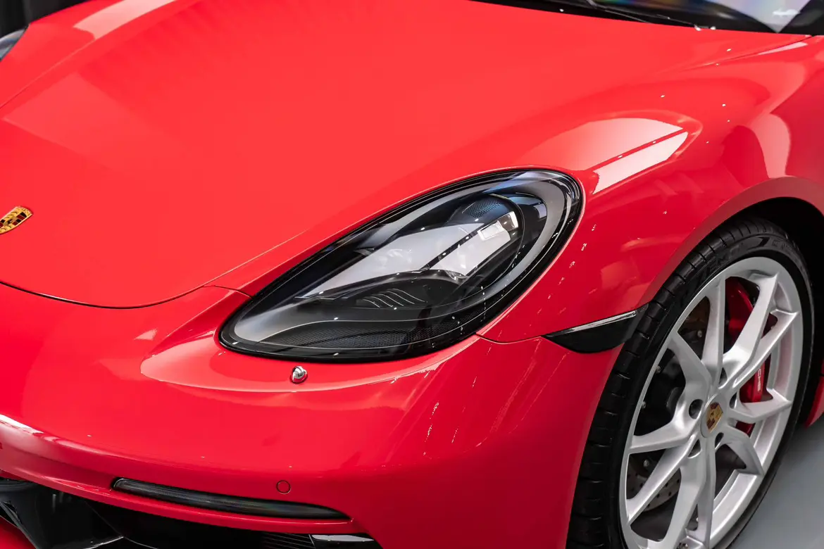 Porsche 718