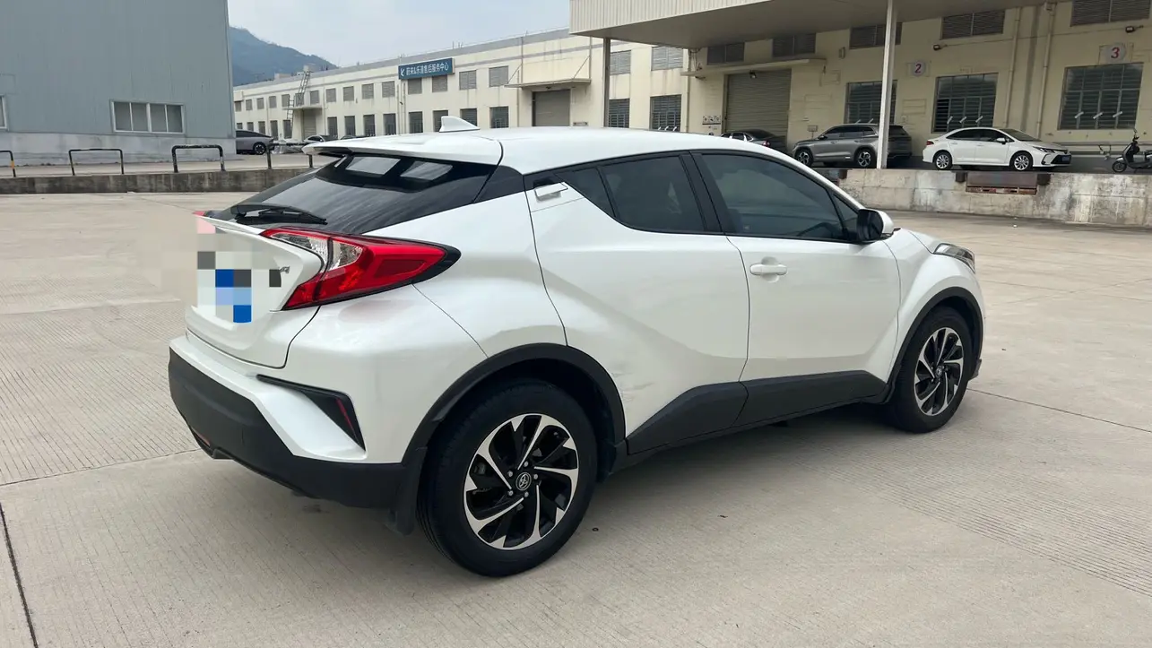 Toyota C-HR Hybrid
