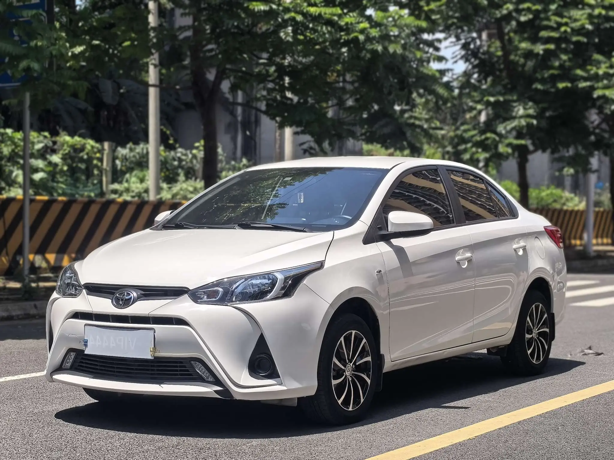 Toyota YARiS L Enjoy
