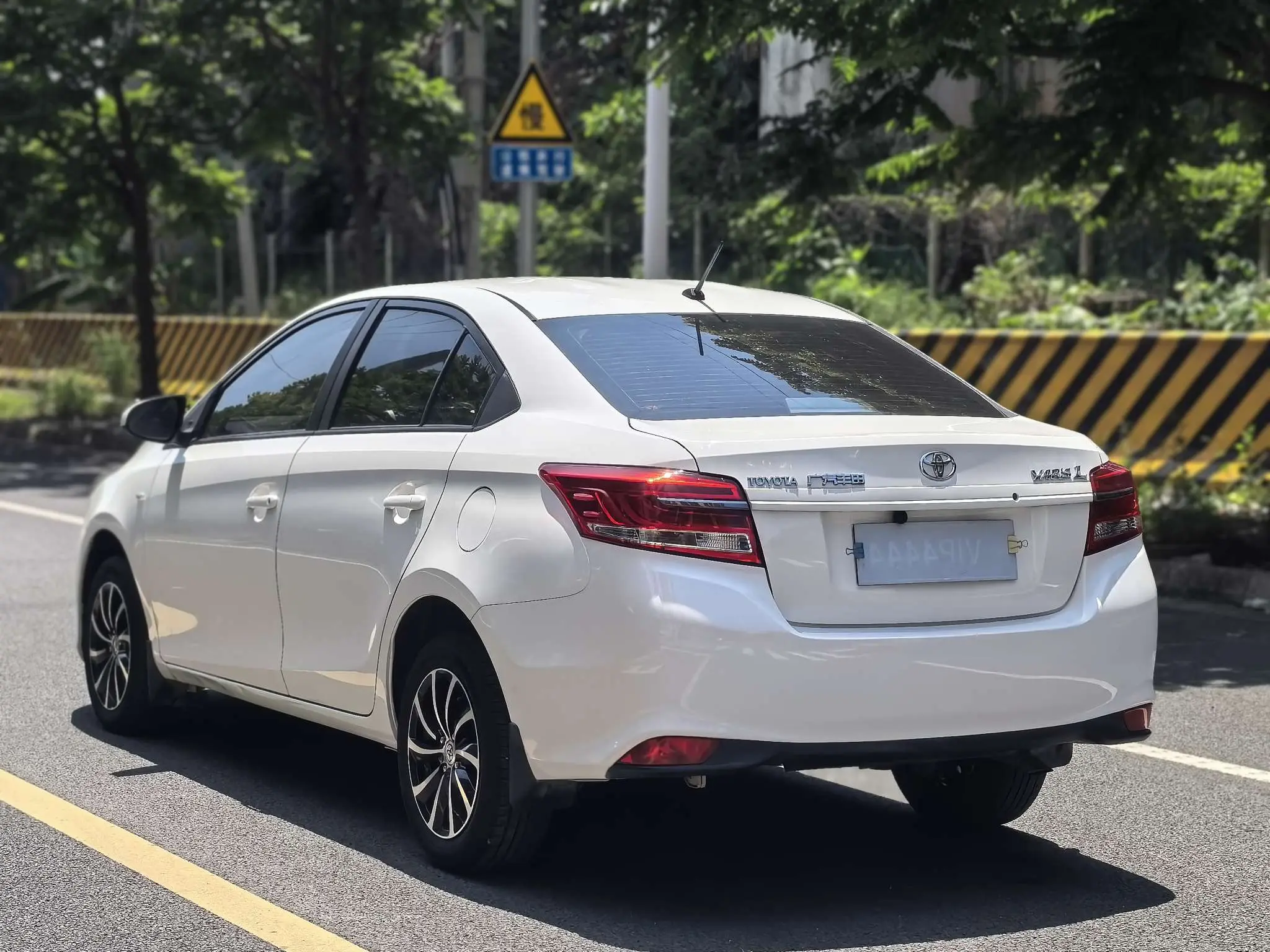 Toyota YARiS L Enjoy