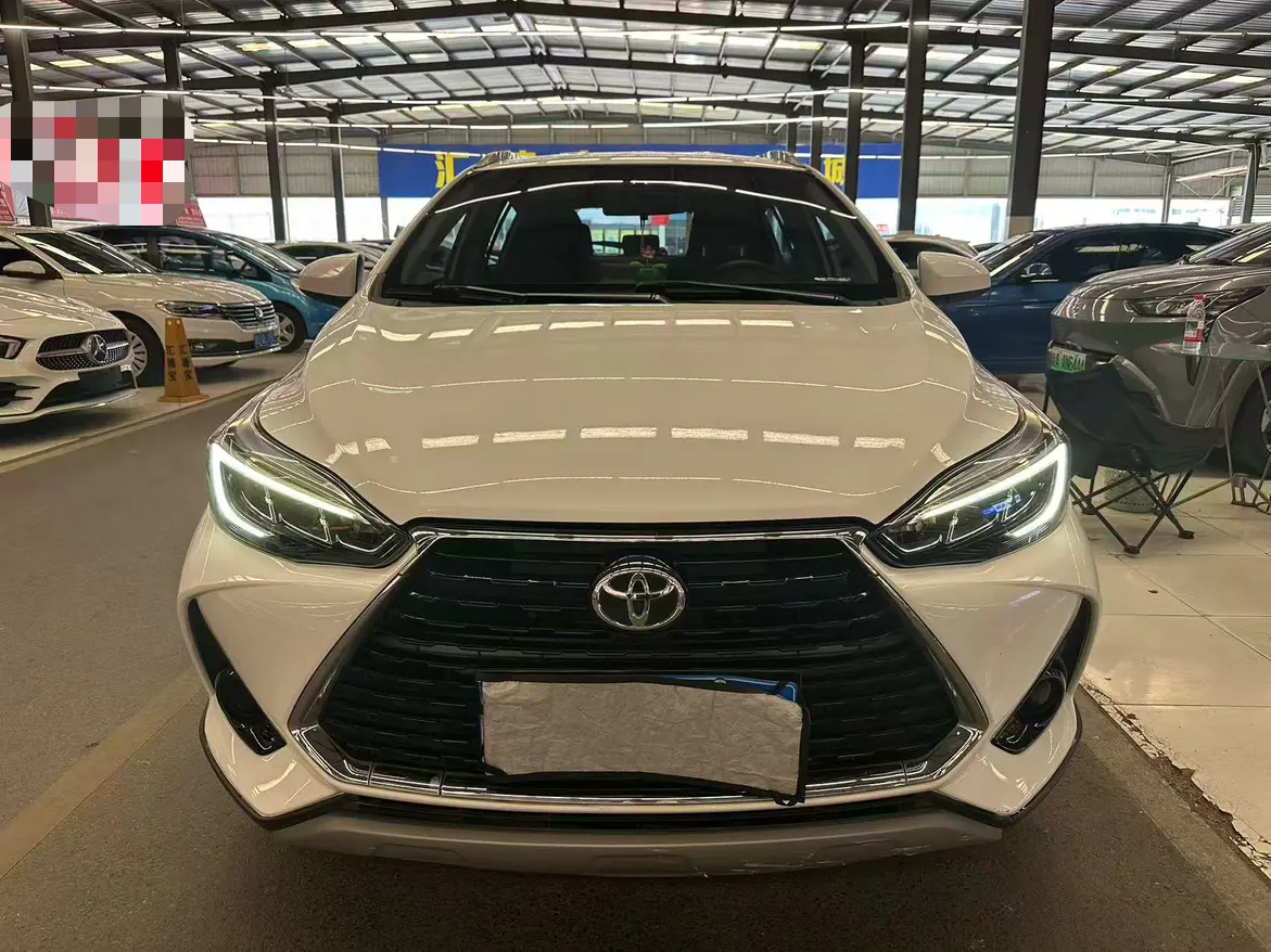 Toyota Yaris L