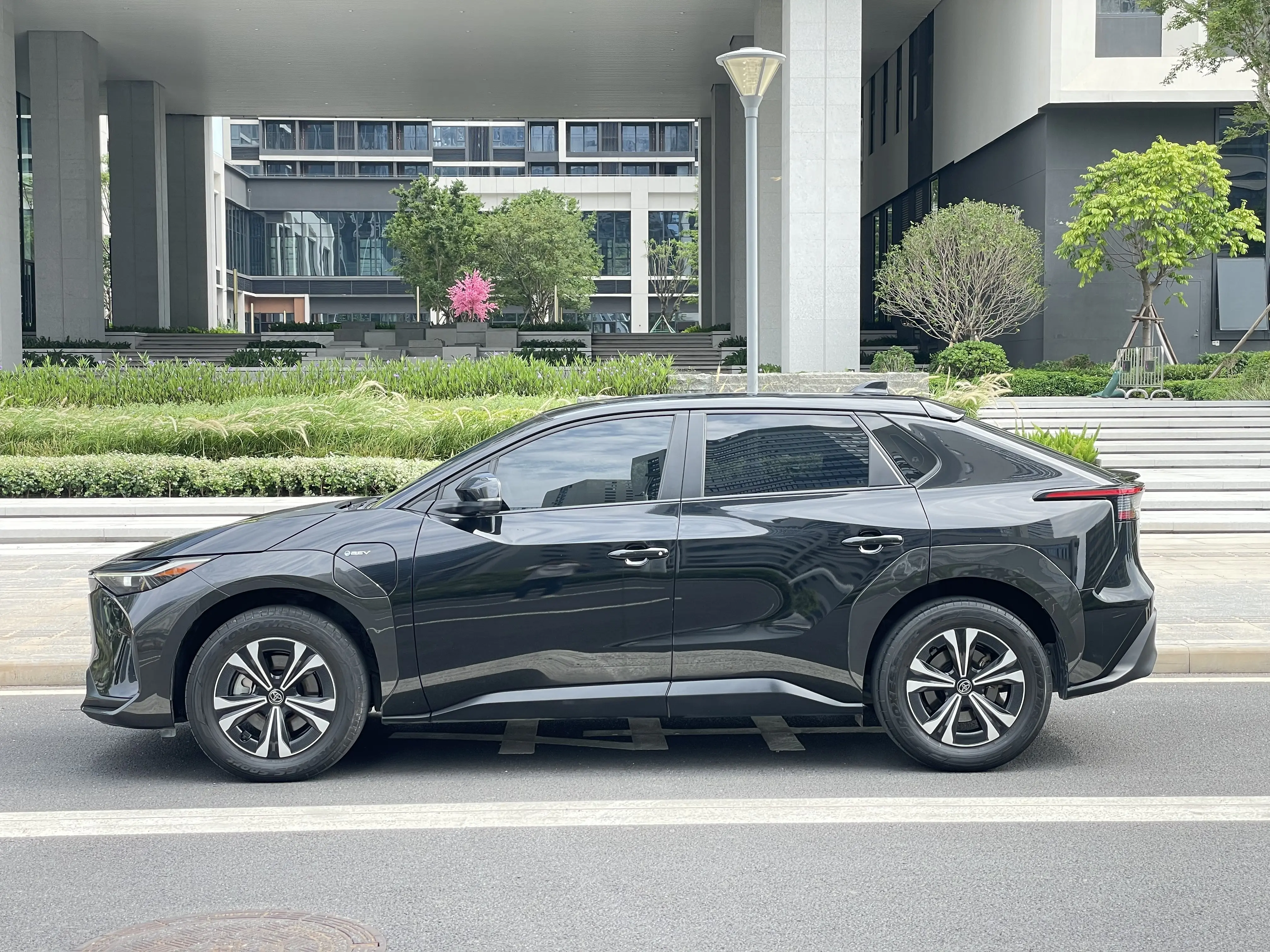 Toyota Bozhi 4X