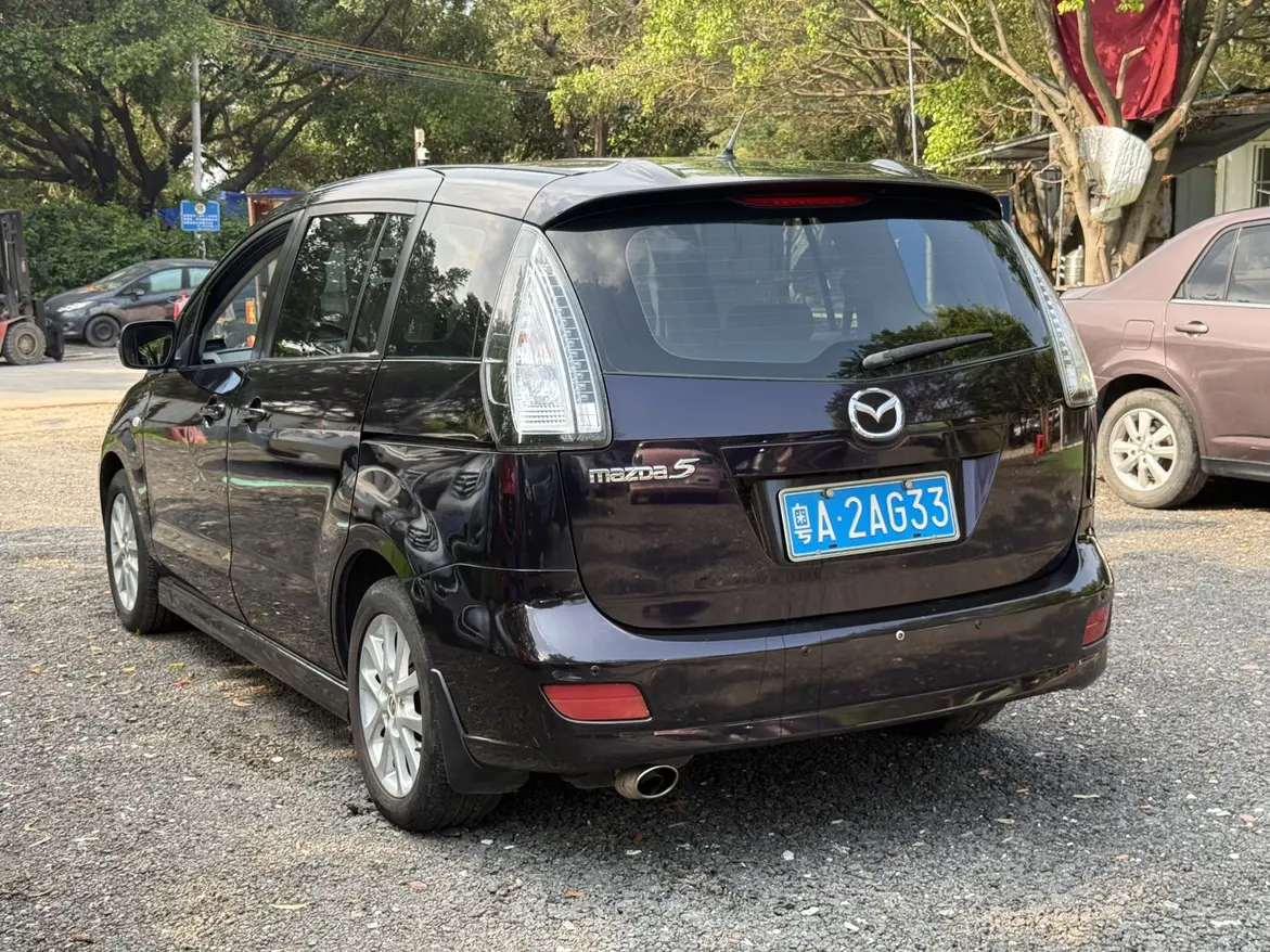 Mazda 5