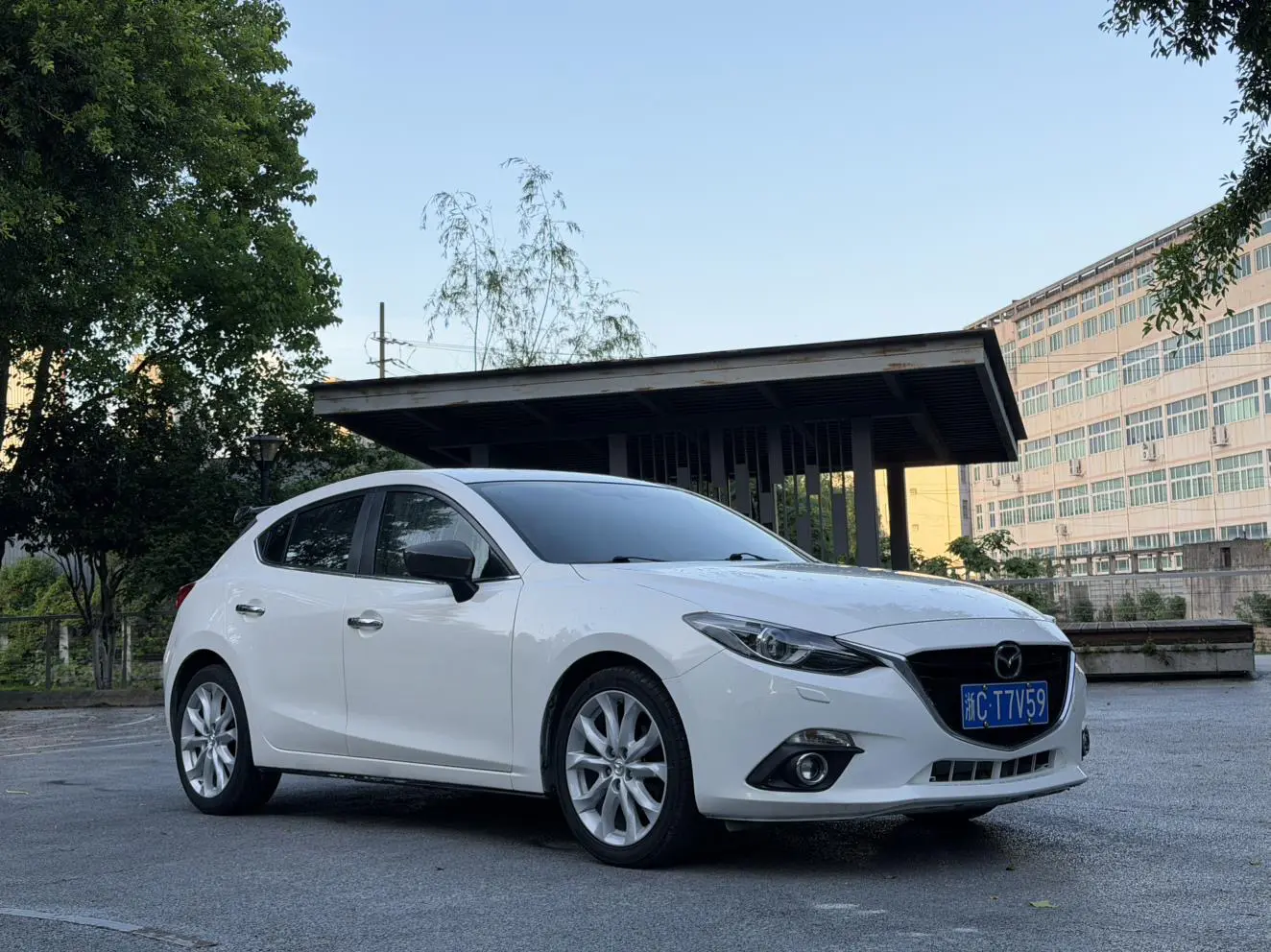 Mazda Axela