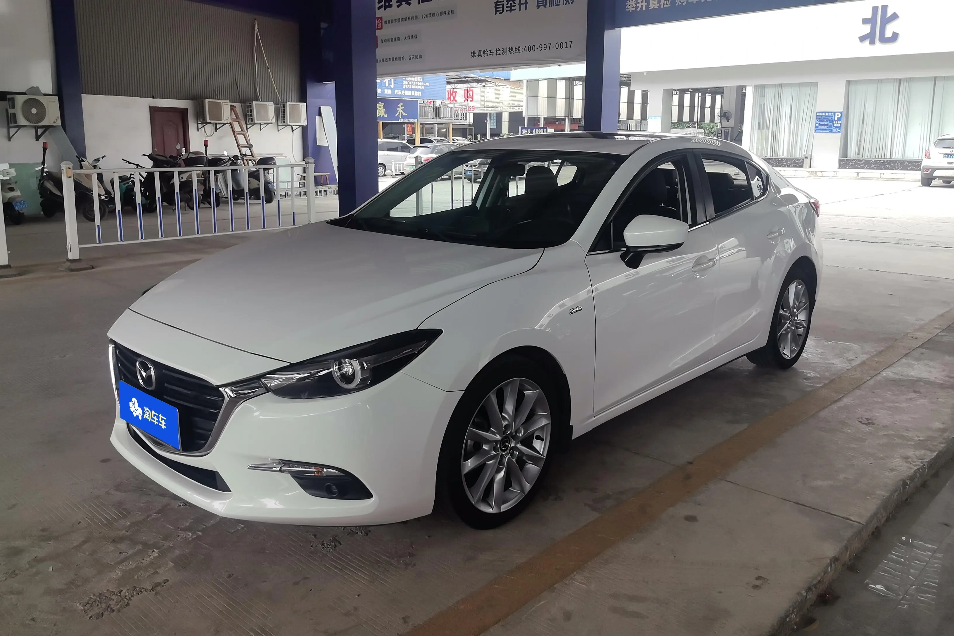 Mazda Axela