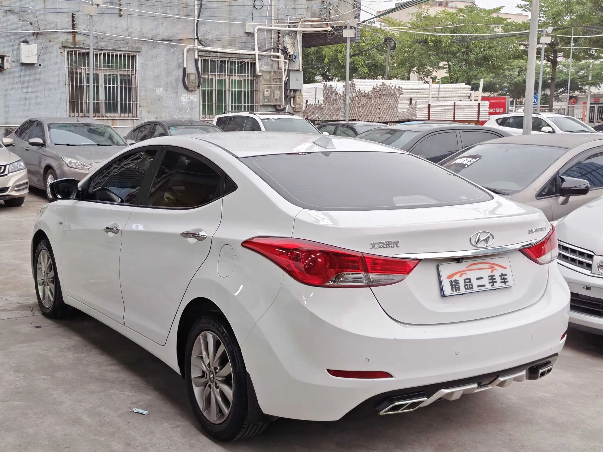 Hyundai Elantra