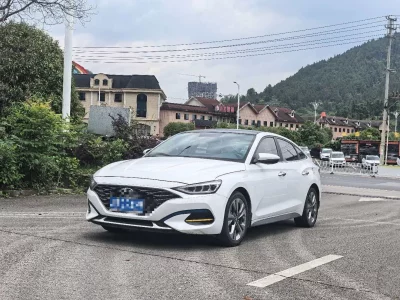 Hyundai Lafesta