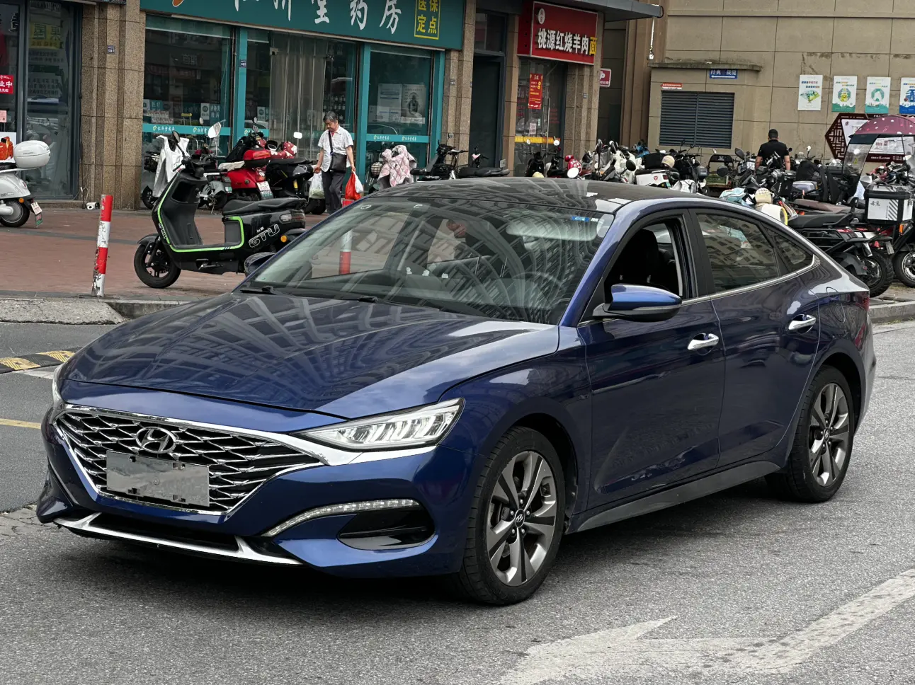 Hyundai Lafesta