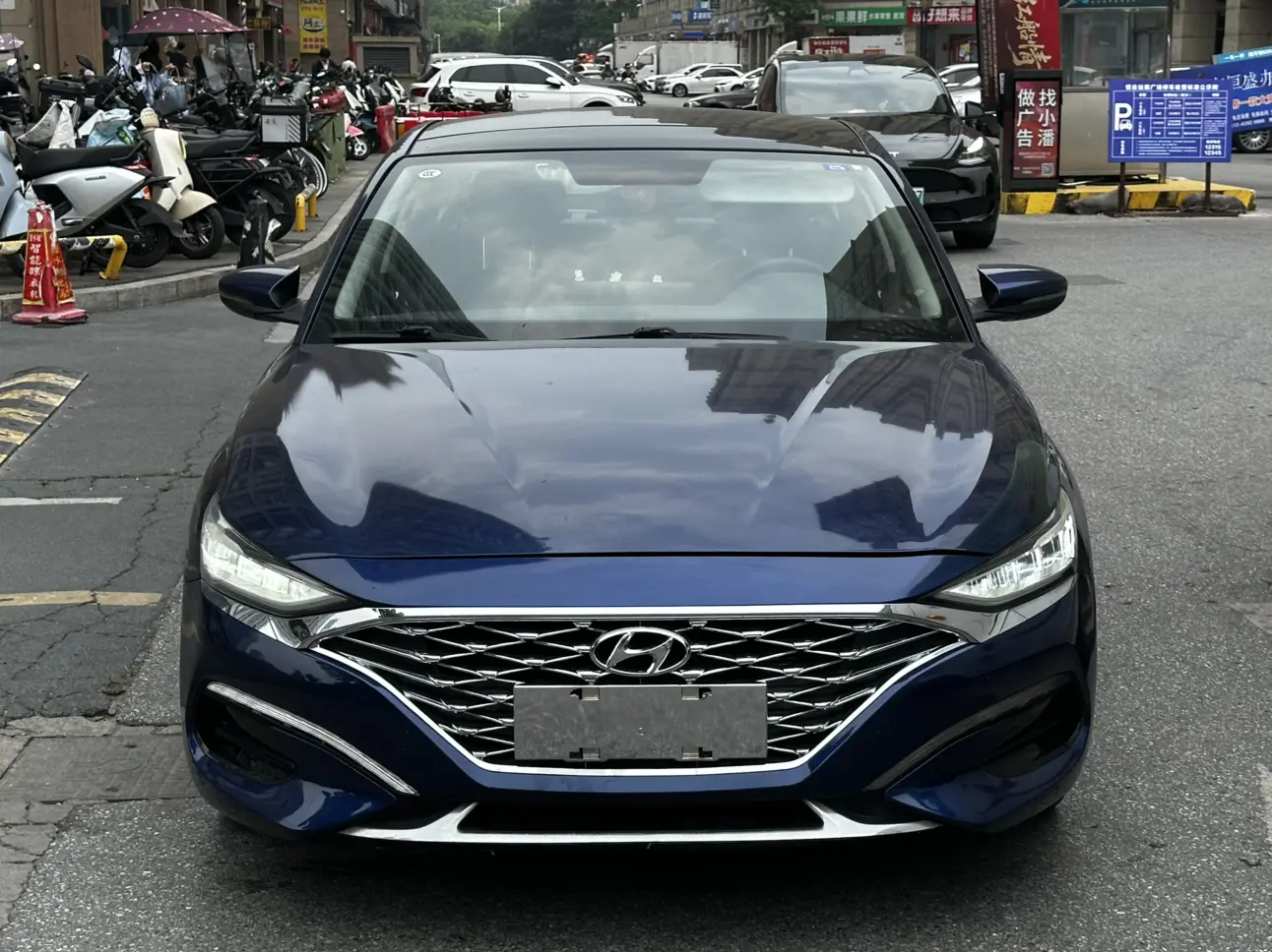 Hyundai Lafesta
