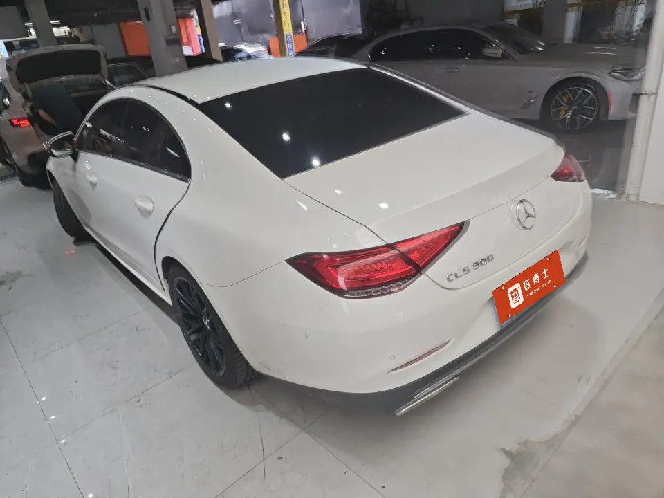 Mercedes-Benz CLS