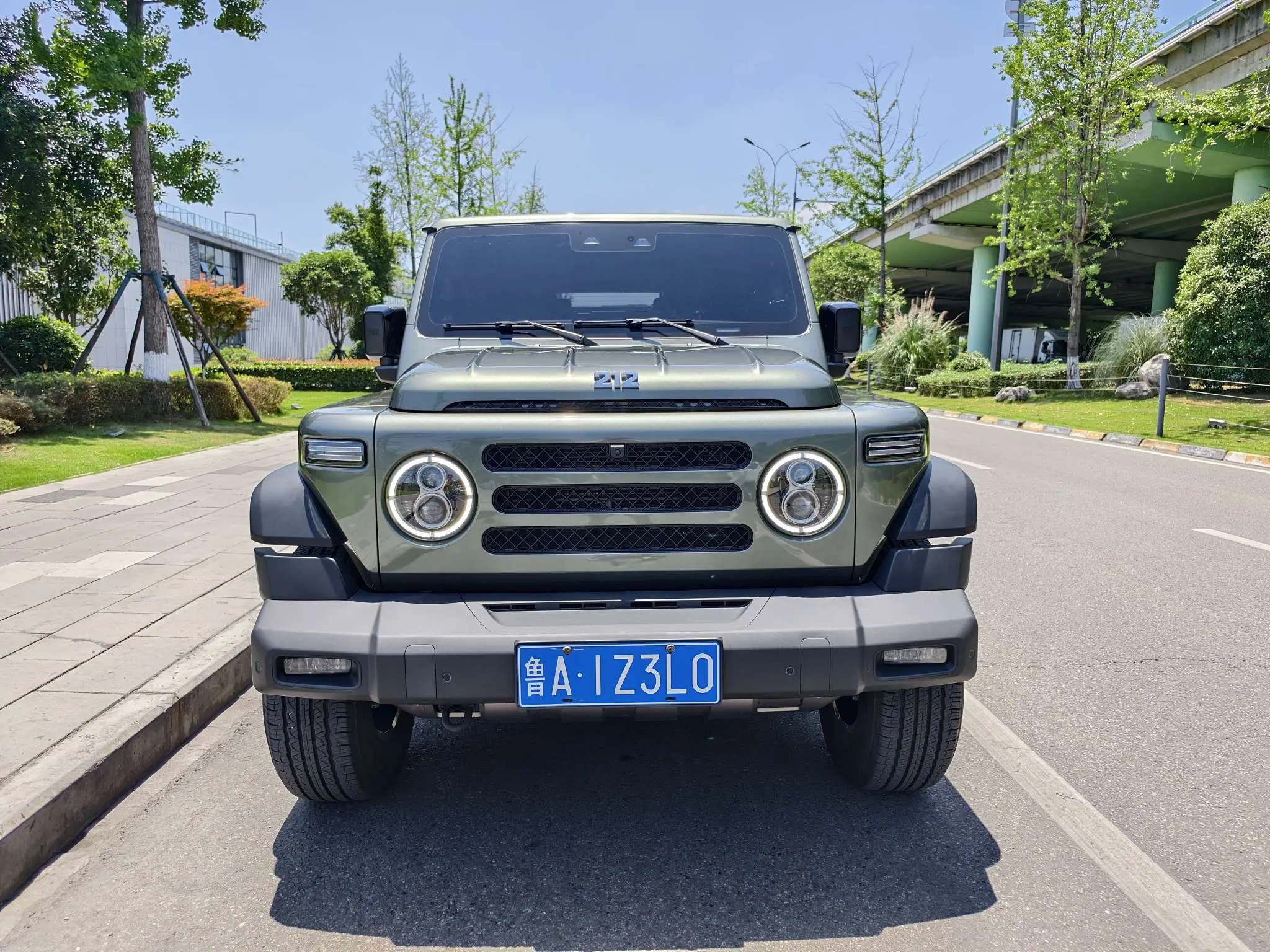 212 T01