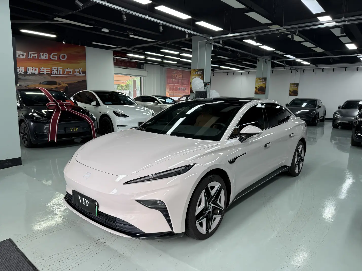 Rising Auto Feifan F7