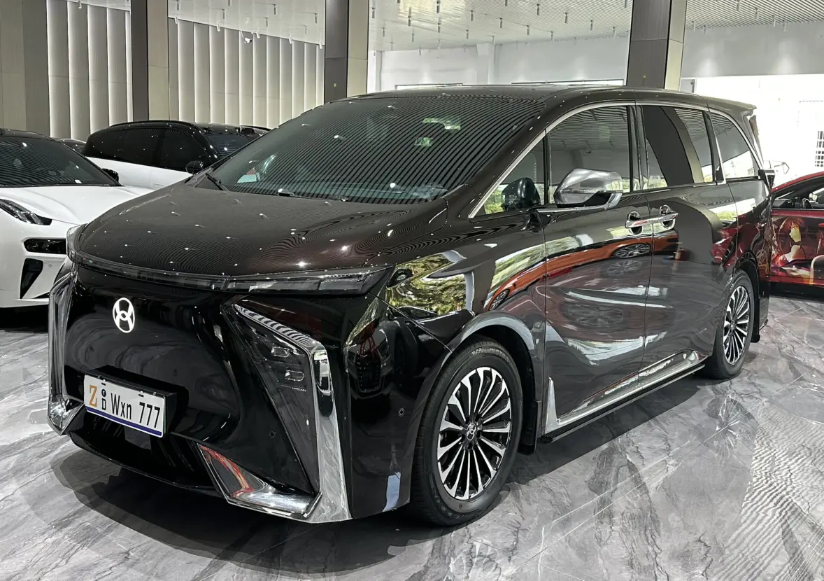 HYCAN Hechuang V09